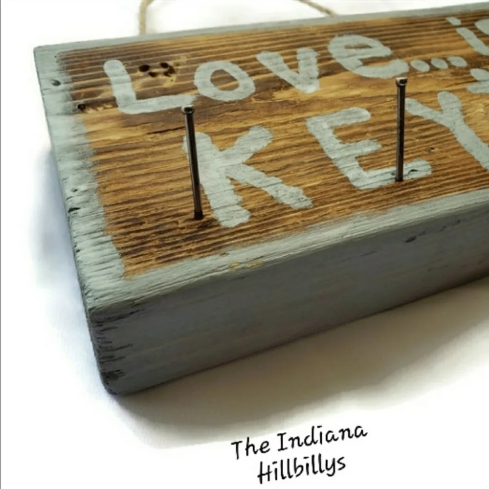 🌵 Key hanger love is the key rustic
